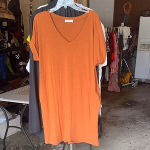Zenana Outfitters Vibrant Orange V-Neck Tee